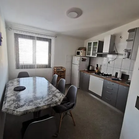 Laura's Dream Appartments *